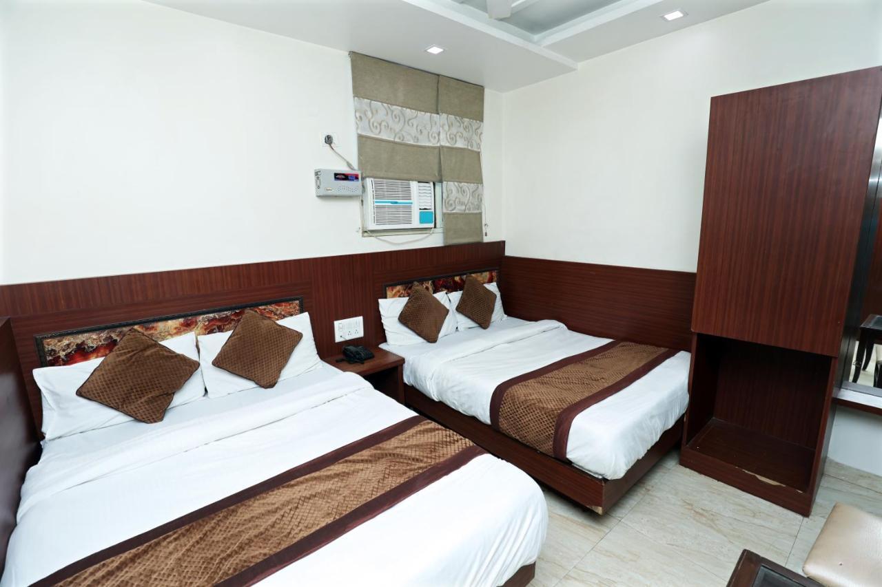 Hotel Toto International Dx Nueva Delhi Exterior foto