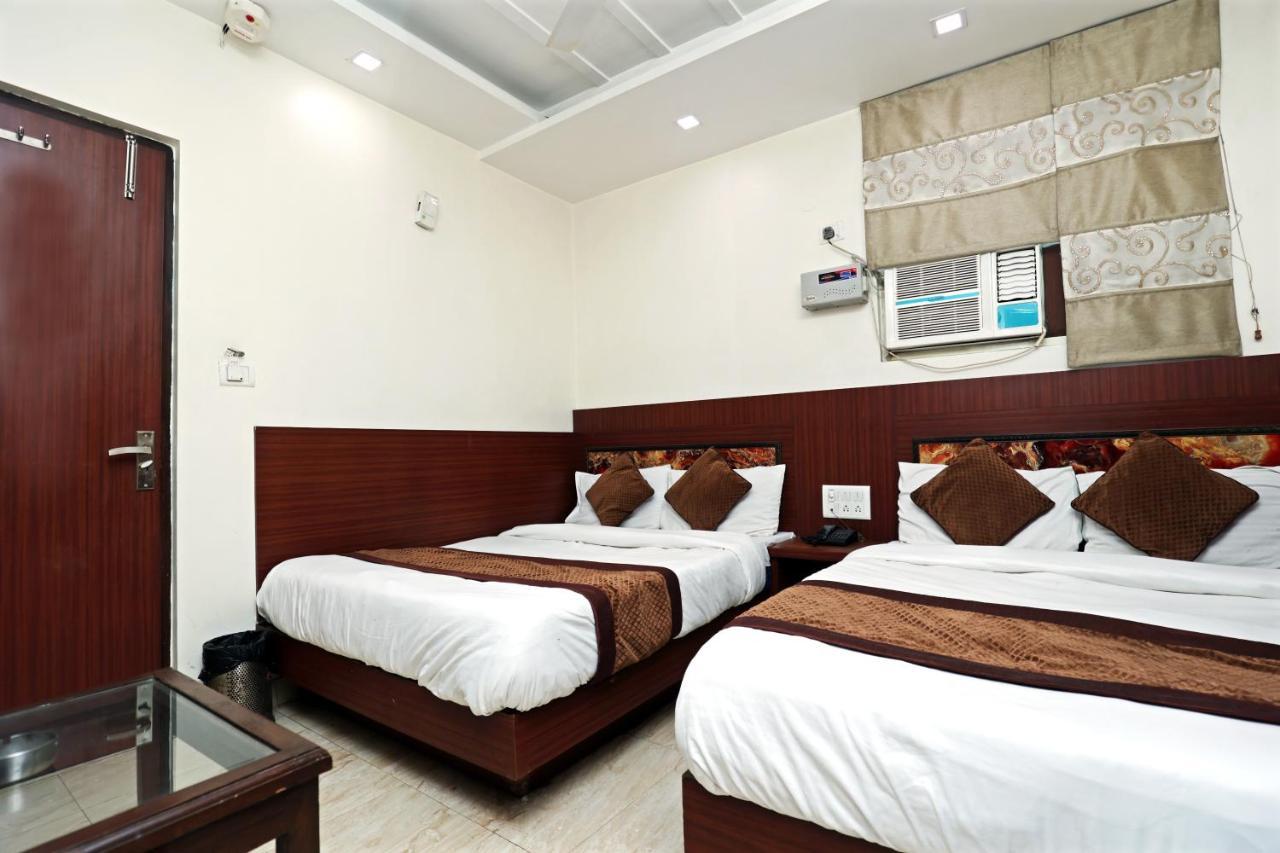 Hotel Toto International Dx Nueva Delhi Exterior foto